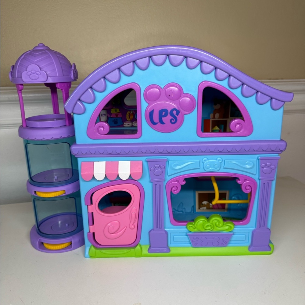 Littlest Pet Shop Purple and Blue Playhouse